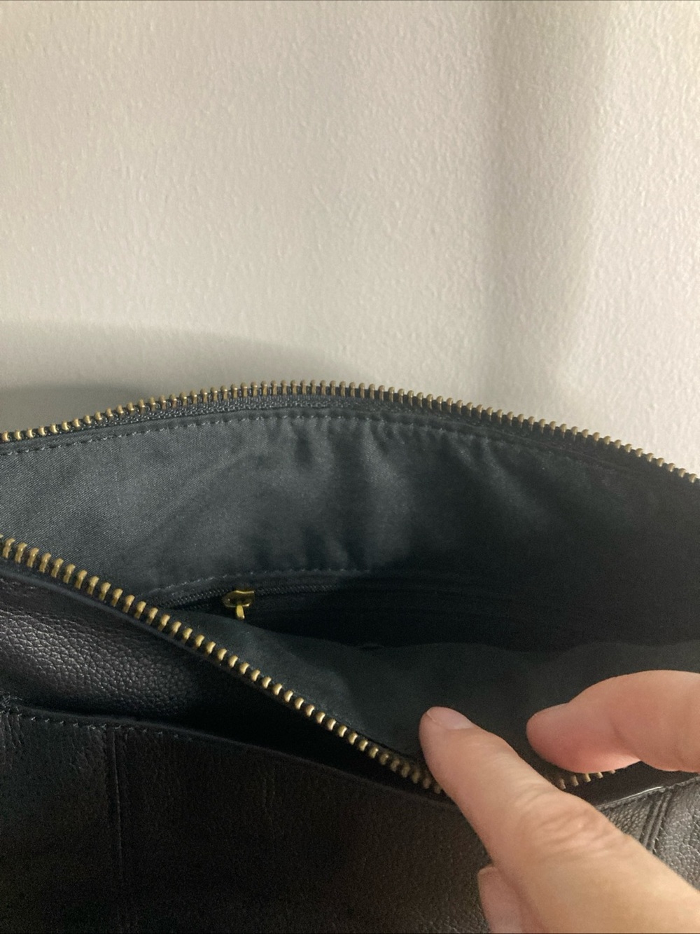 FOSSIL Black Crossbody Organizer Handbag Hippie Boho Purse Cowhide Leather - Picture 12 of 16